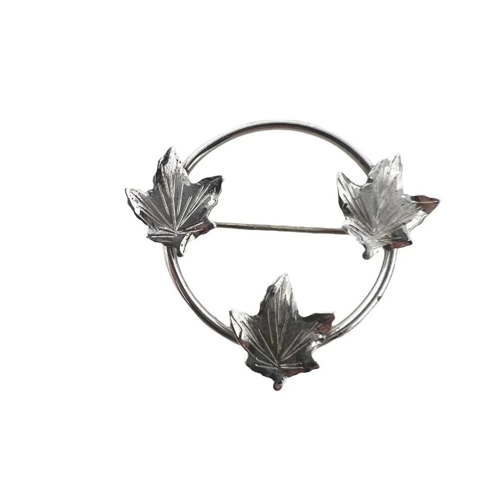 EMC Brooch Circle Maple Leaf Silver Tone Vintage Signed Pin‎
